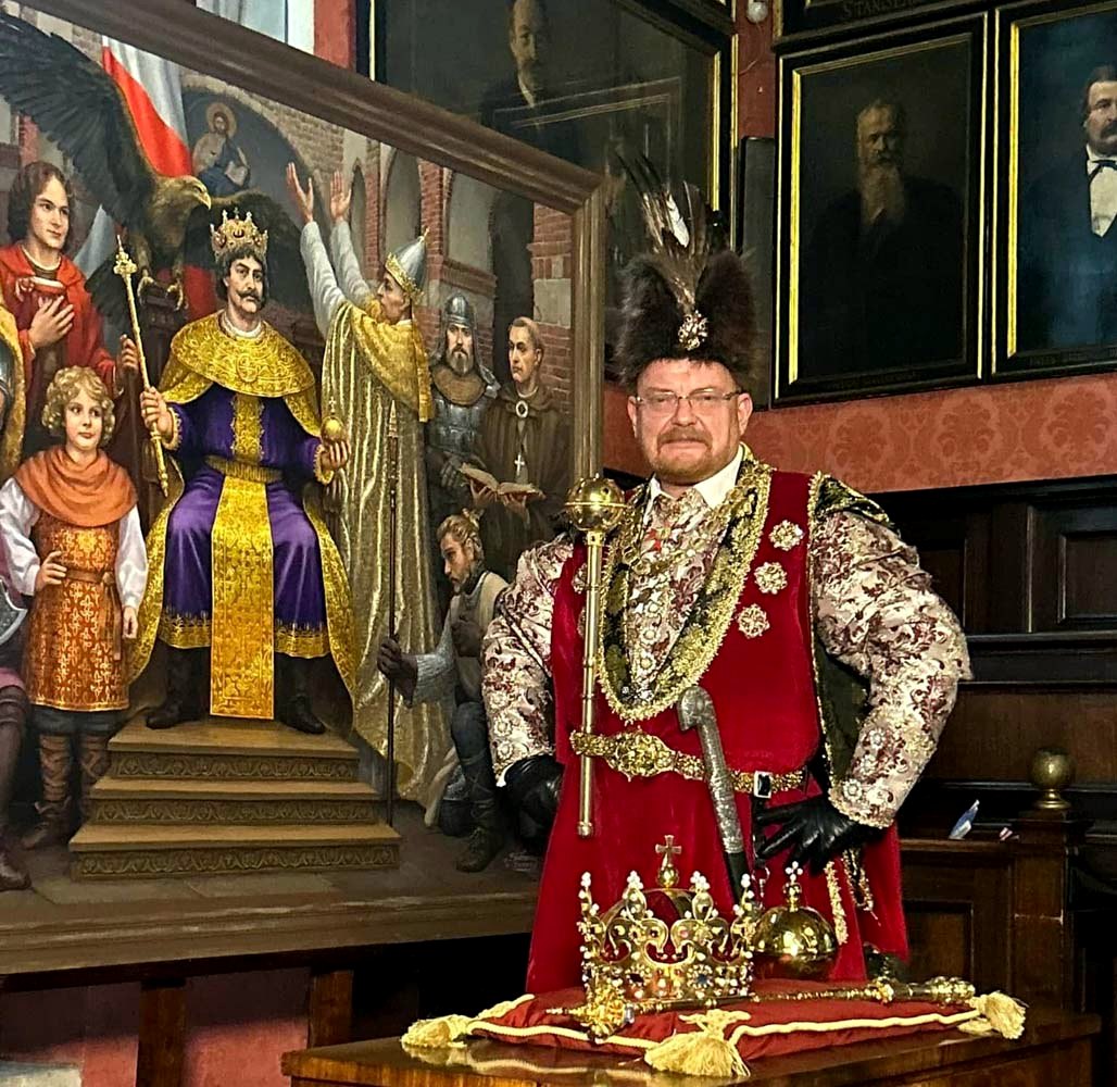 Millennium Królestwa Polskiego. Insygnia królewskie wystawione w Krakowie